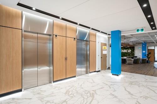 Modern Large Conference Room in North York - Image 2
