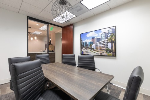 6 Person Meeting Room - Image 1