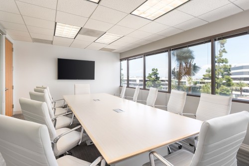 12 Person Meeting Room - Image 3