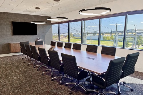 20 Person Meeting Room - large - Image 1