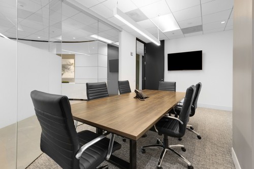 6 Person Meeting Room - medium - Image 1