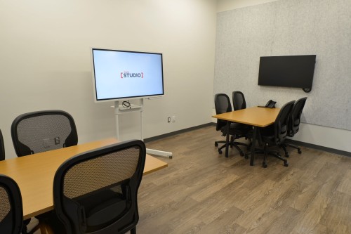 Large Meeting Room - Image 1