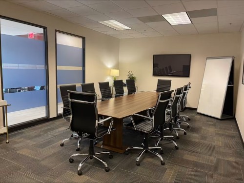 Large Conference Room - Image 2