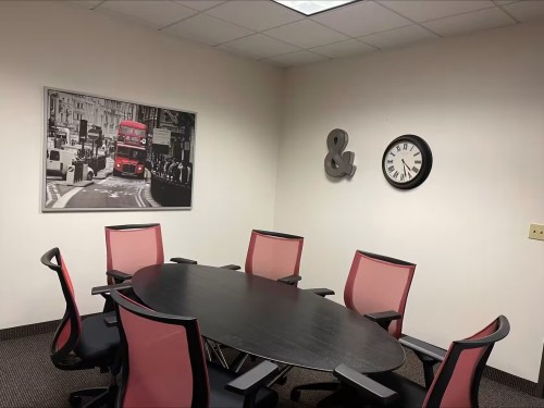 Medium Conference Room - Image 2