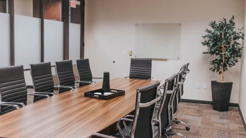 Boardroom Large Conference at Executive Workspace Wild Basin- Image3514