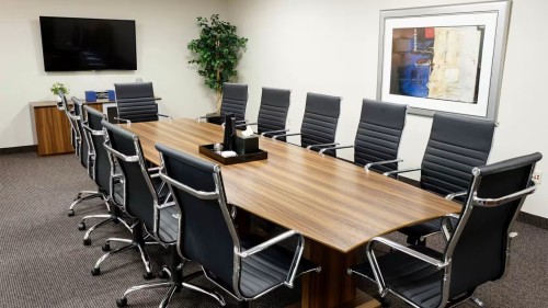 Large Conference Room at Executive Workspace Downtown Fort Worth - Image 2