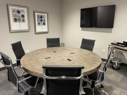 Medium Conference Room at Executive Workspace Plaza at Legacy - Image 1