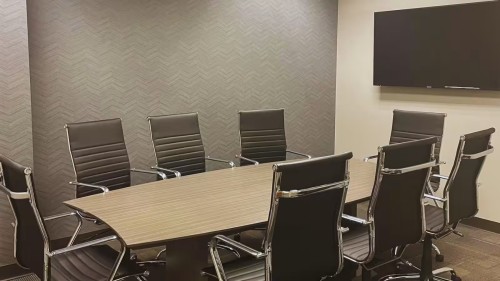 Medium Meeting Room at Executive Workspace Park Ventura - Image 1