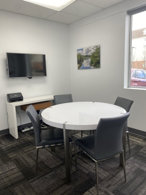 Private Work Space/Meeting Room - Image 1