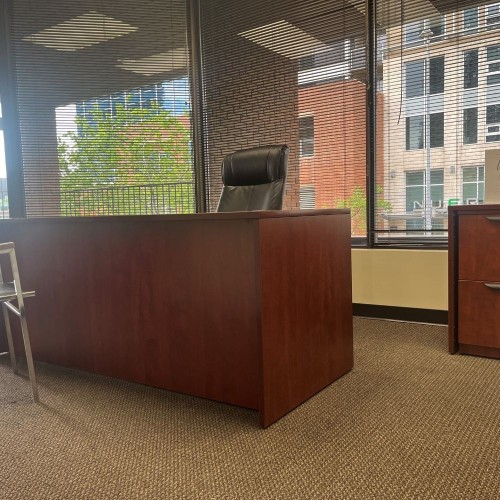 Boardroom Corner office - Image 0