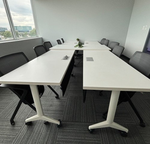 Boardroom - 10 users - Image 1