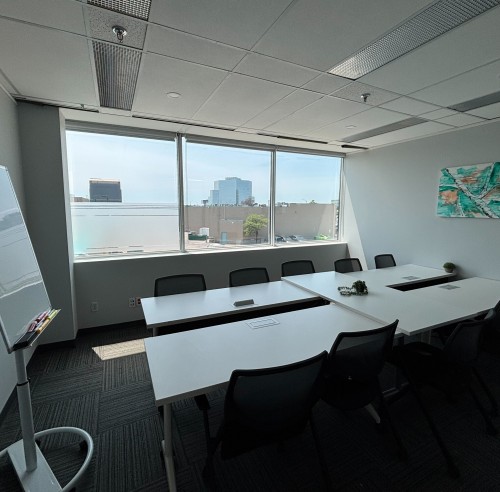 Boardroom - 10 users - Image 3