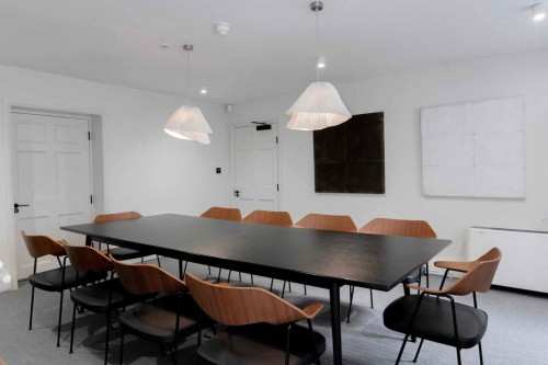 3 BLOOMBURY PLACE MEETING ROOM - Image 2