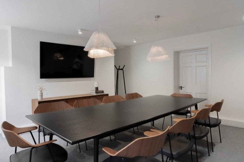 3 BLOOMBURY PLACE MEETING ROOM - Image 3