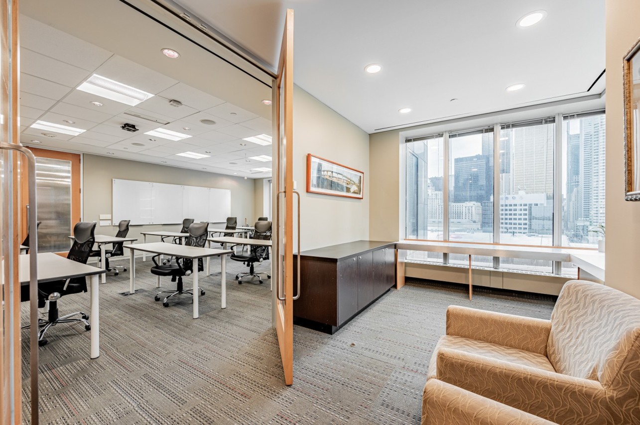 Pacific Room multi-purpose meeting space in Toronto
