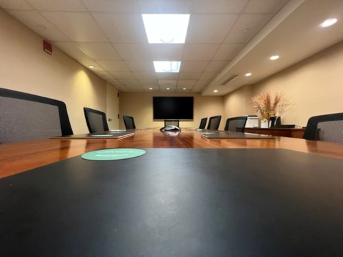 Boardroom Executive Board Room Meeting Space - Image 2
