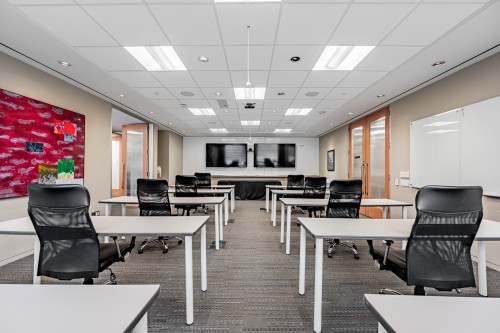 Pacific Room - Image 4