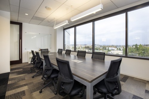 10 Person Meeting Room - Image 1