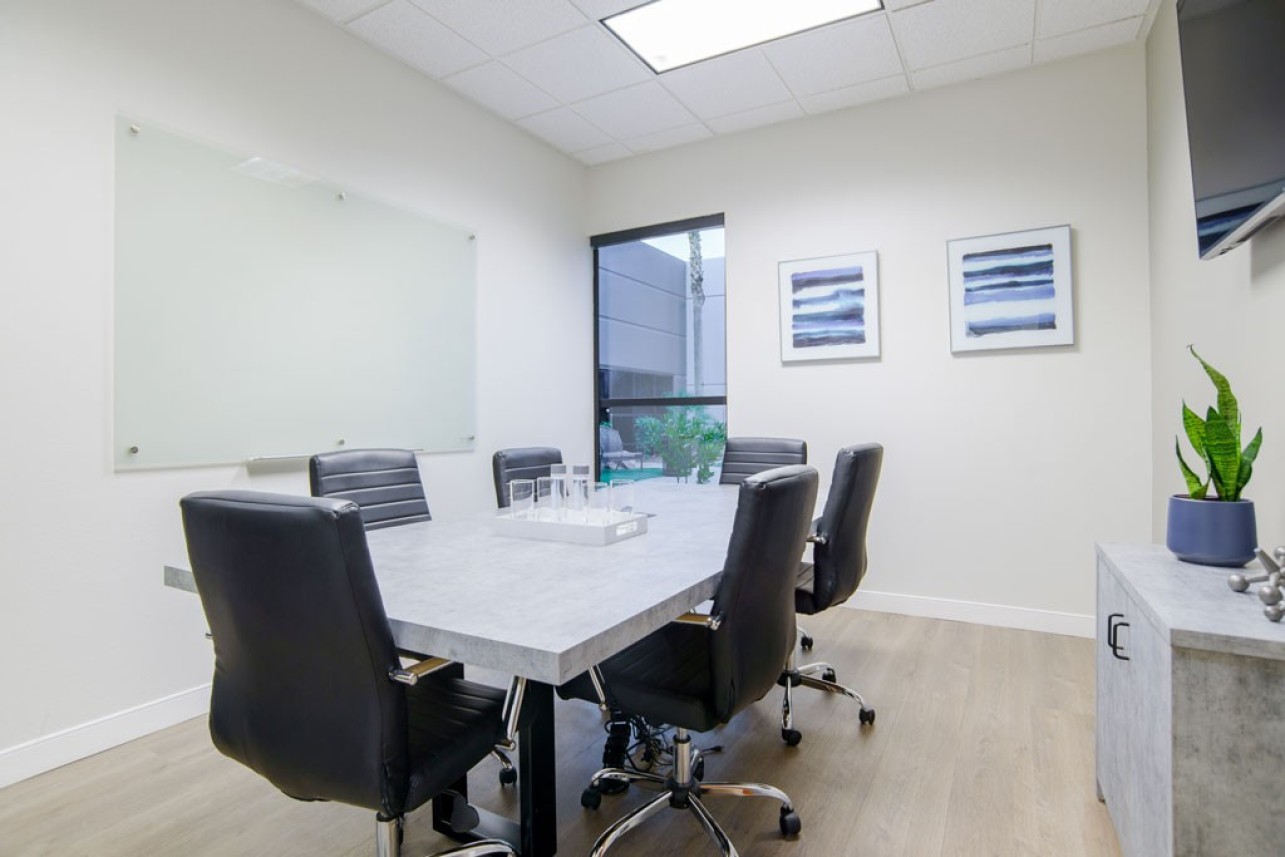 6 Person Meeting Room - Aqua - Image 1