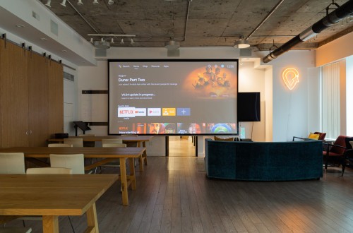 Versatile event space / lounge area in Toronto - Image 3