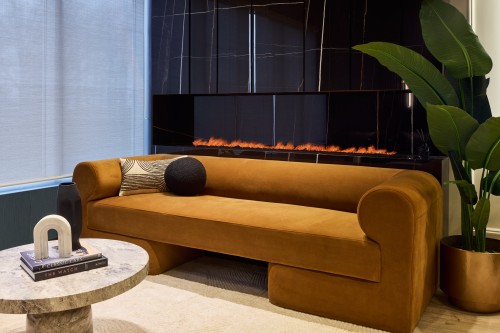Business Lounge Unit 206 - Image 5