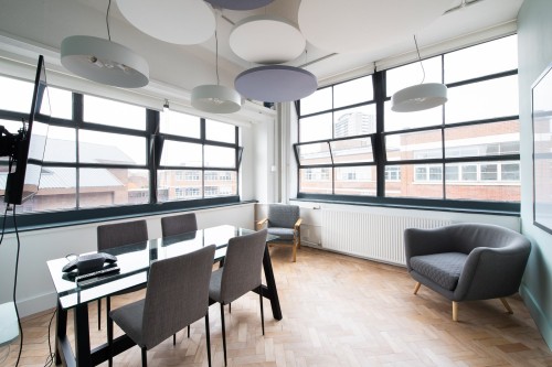 The Snug - Image 1