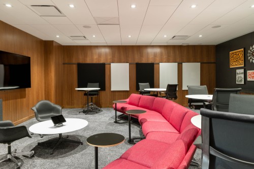 Freeman Pitch Room - Image 3