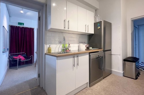 The Flat - Image 3