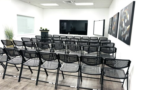 Vista Meeting Room - Image 4