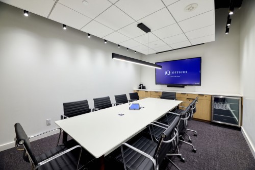 London (LSE) Room - 10 Person Meeting Room - Image 1