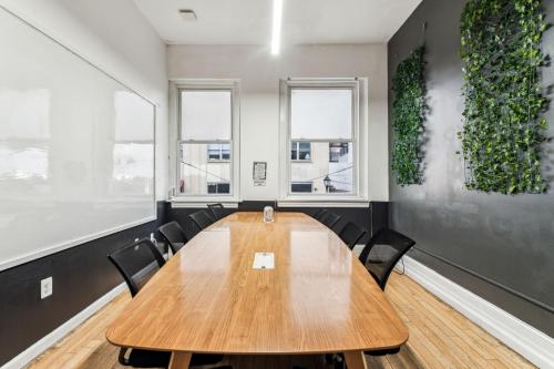 Boardroom Conference Room - Image 0