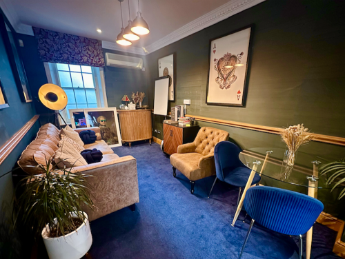 Starstruck HQ - Boardroom - Image 3