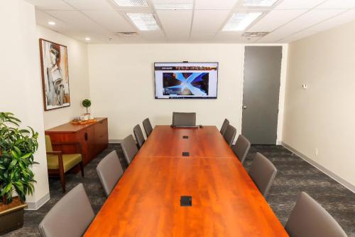 Boardroom Suite 123 Boardroom - Image