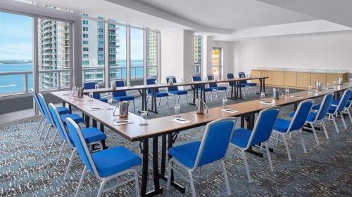 Boardroom Versatile Meeting Room - Image 7