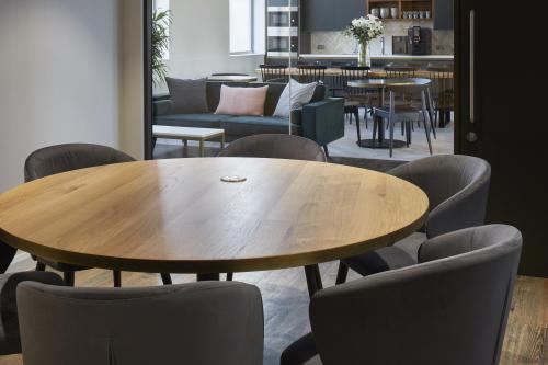 Boardroom Meeting Room 1 - Image
