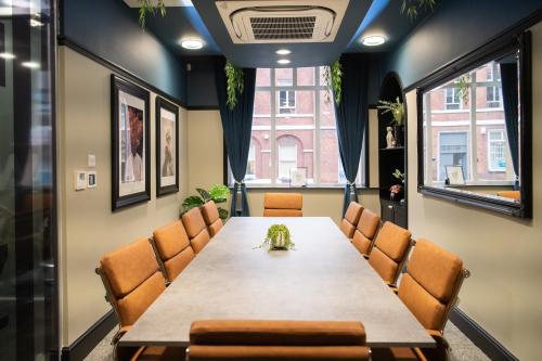 Boardroom Trinity Suite - Image