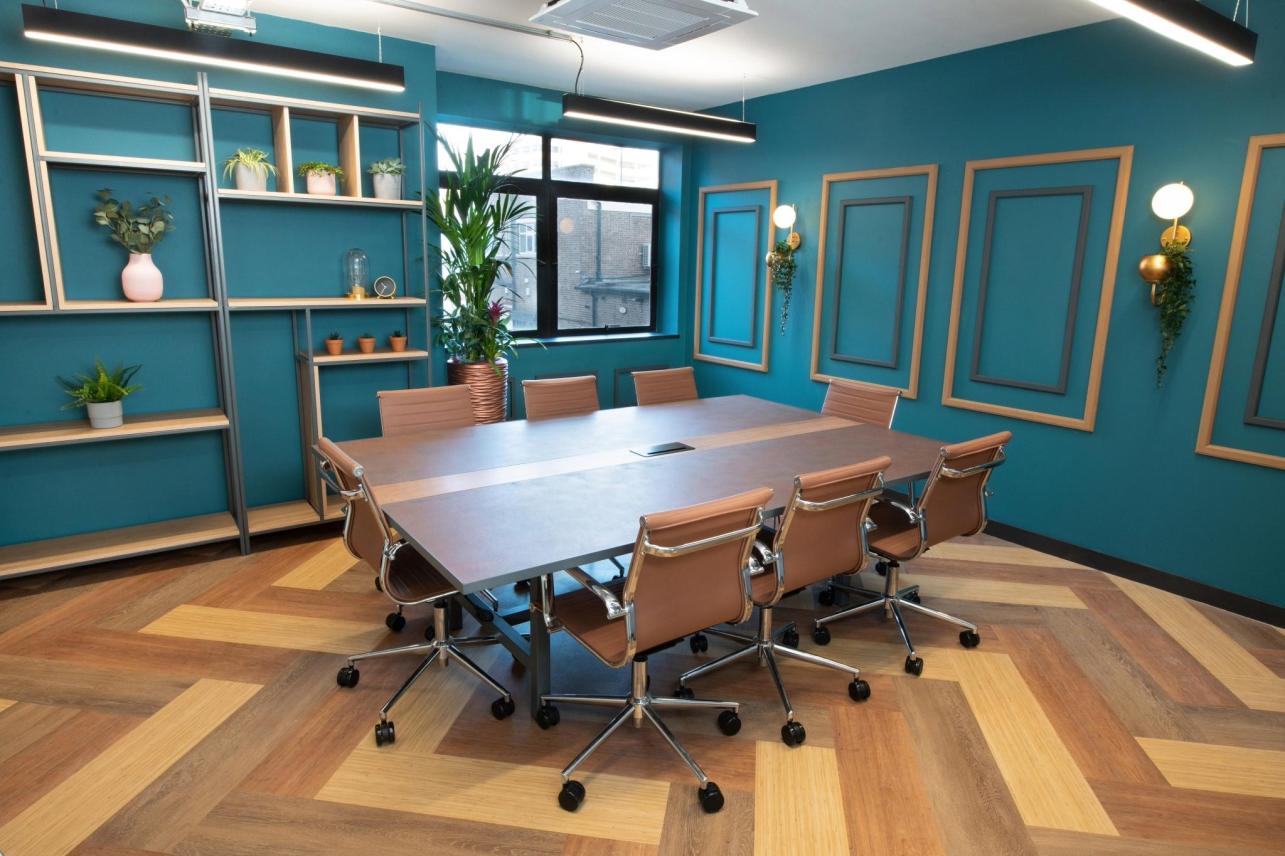 Chatsworth Suite - Image 1