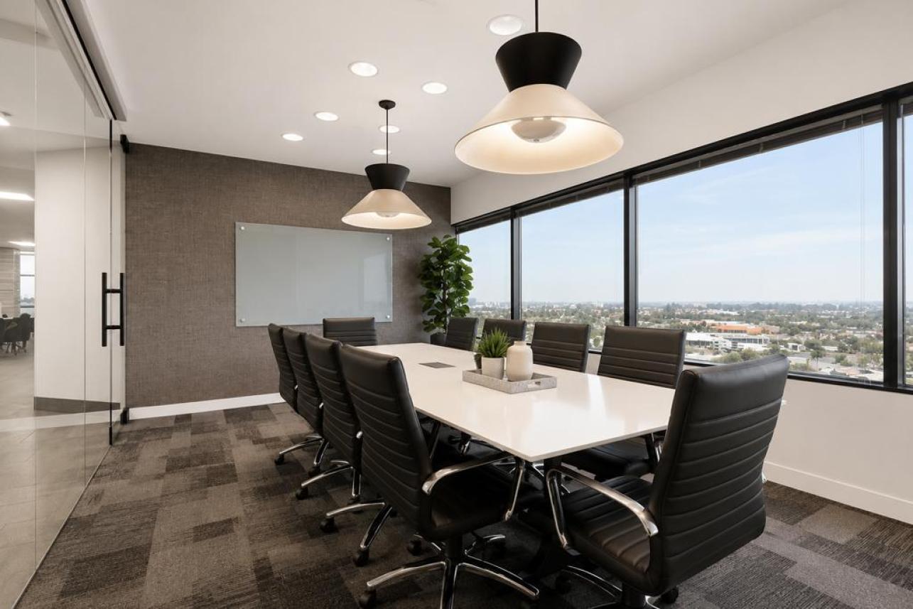 10 Person Meeting Room- board - Image 1