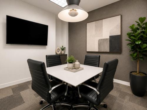 4 Person Meeting Room - Image 4